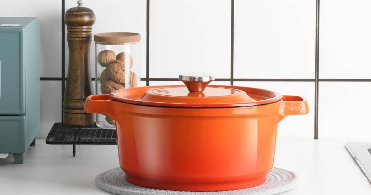 How to Properly Season a Cast Iron Pan